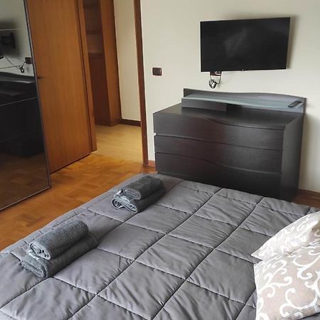 Appartamento In Zona Residenziale Surdo Eksteriør bilde